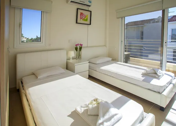 Theodora * 프로타라스