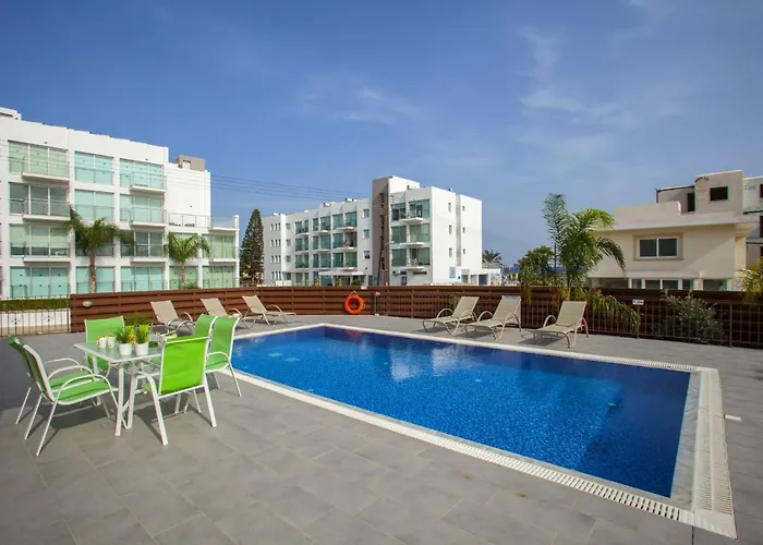 Theodora 빌라 프로타라스