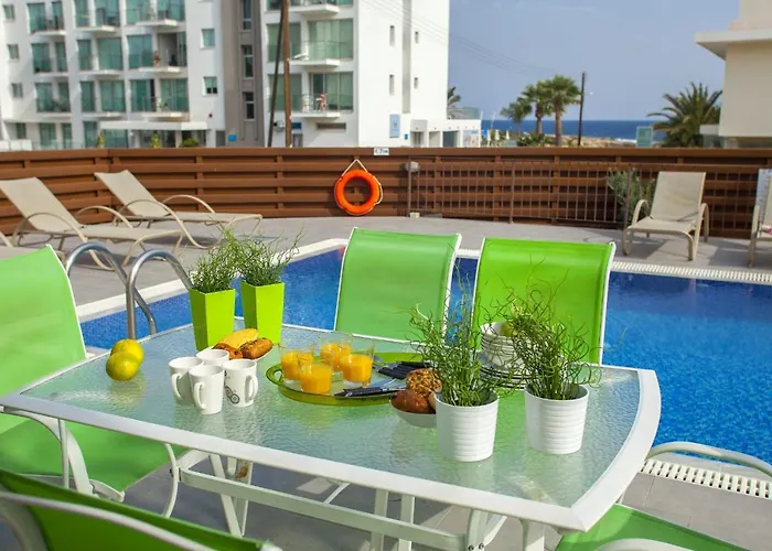 Theodora 프로타라스